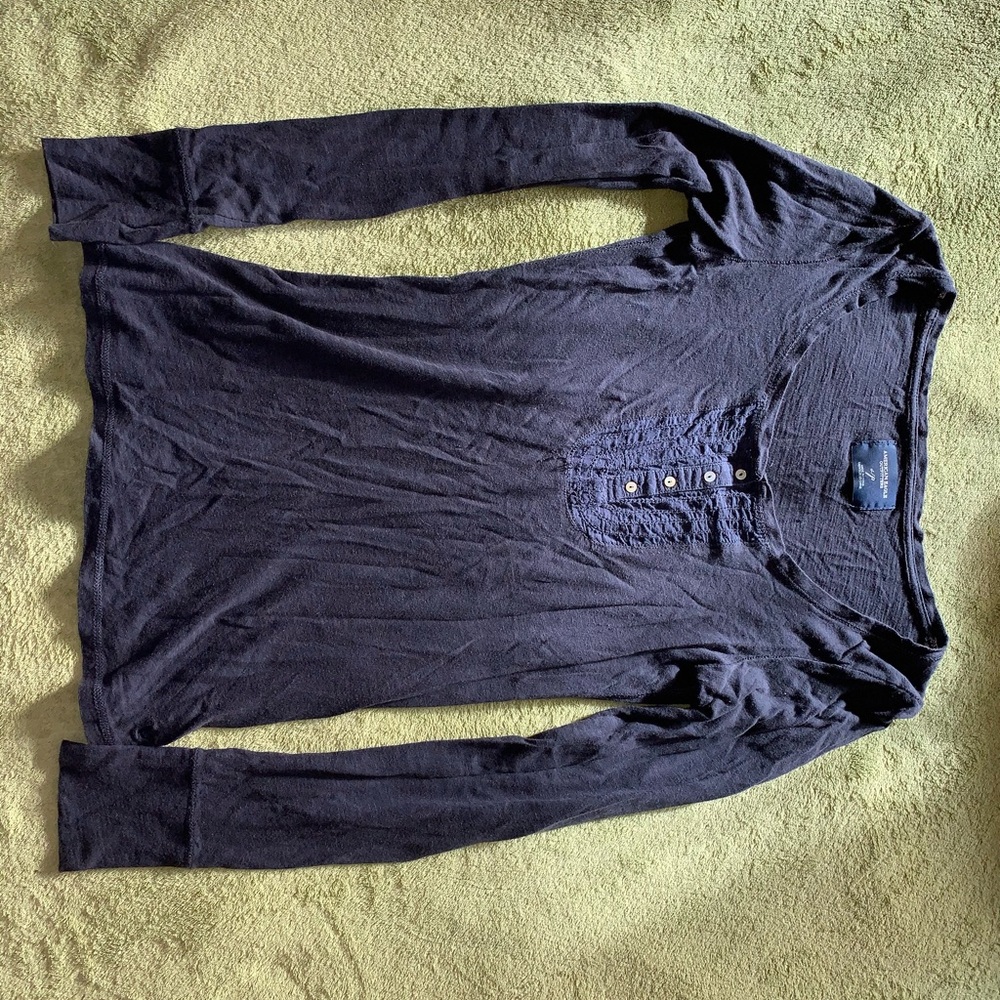 am eagle sz S long sleeve henley